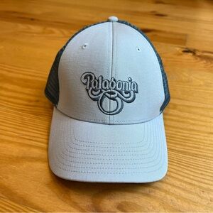 Patagonia Trucker Hat Snap Back OS Gray White Stitched Logo Mesh Outdoor Hiking